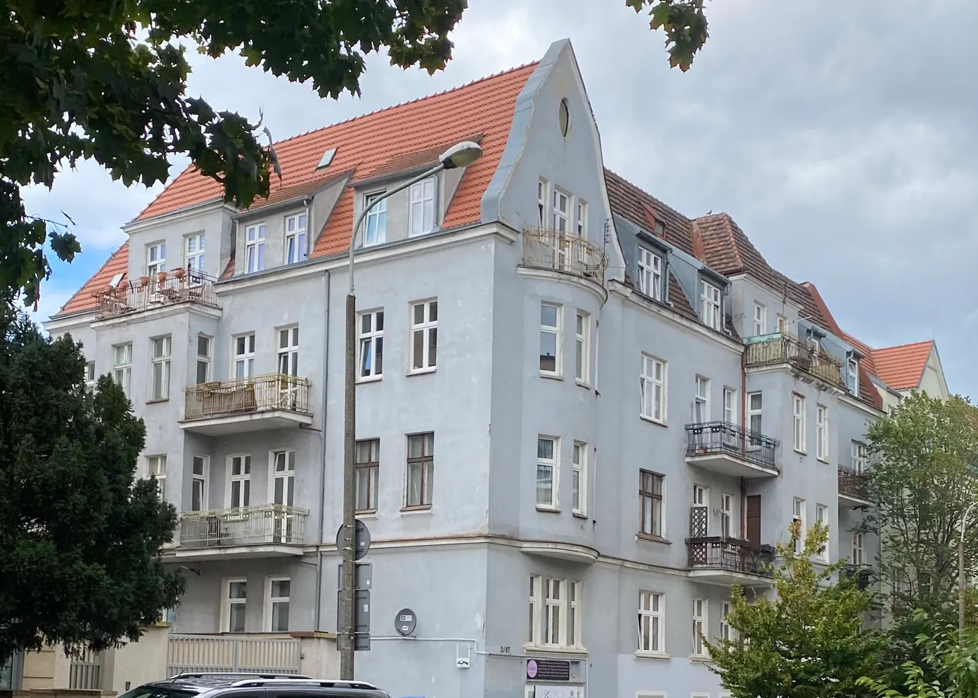 Budynek zarządzany przez Fabisiak Nieruchomości — ul. Kochanowskiego 2, Poznań