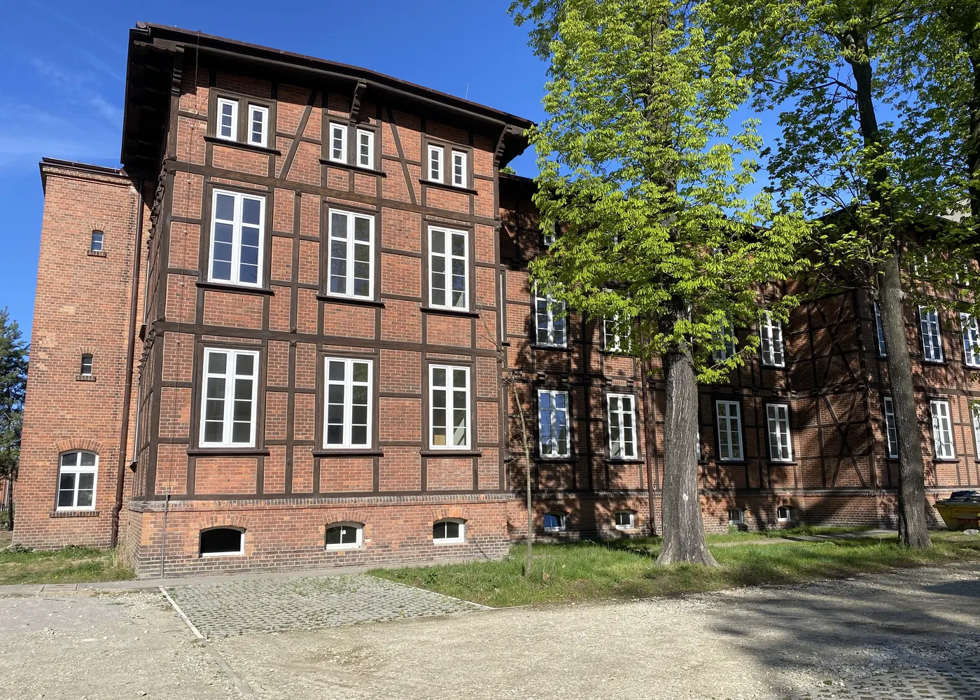 Budynek zarządzany przez Fabisiak Nieruchomości — ul. Matejki 63 i 63A, Poznań